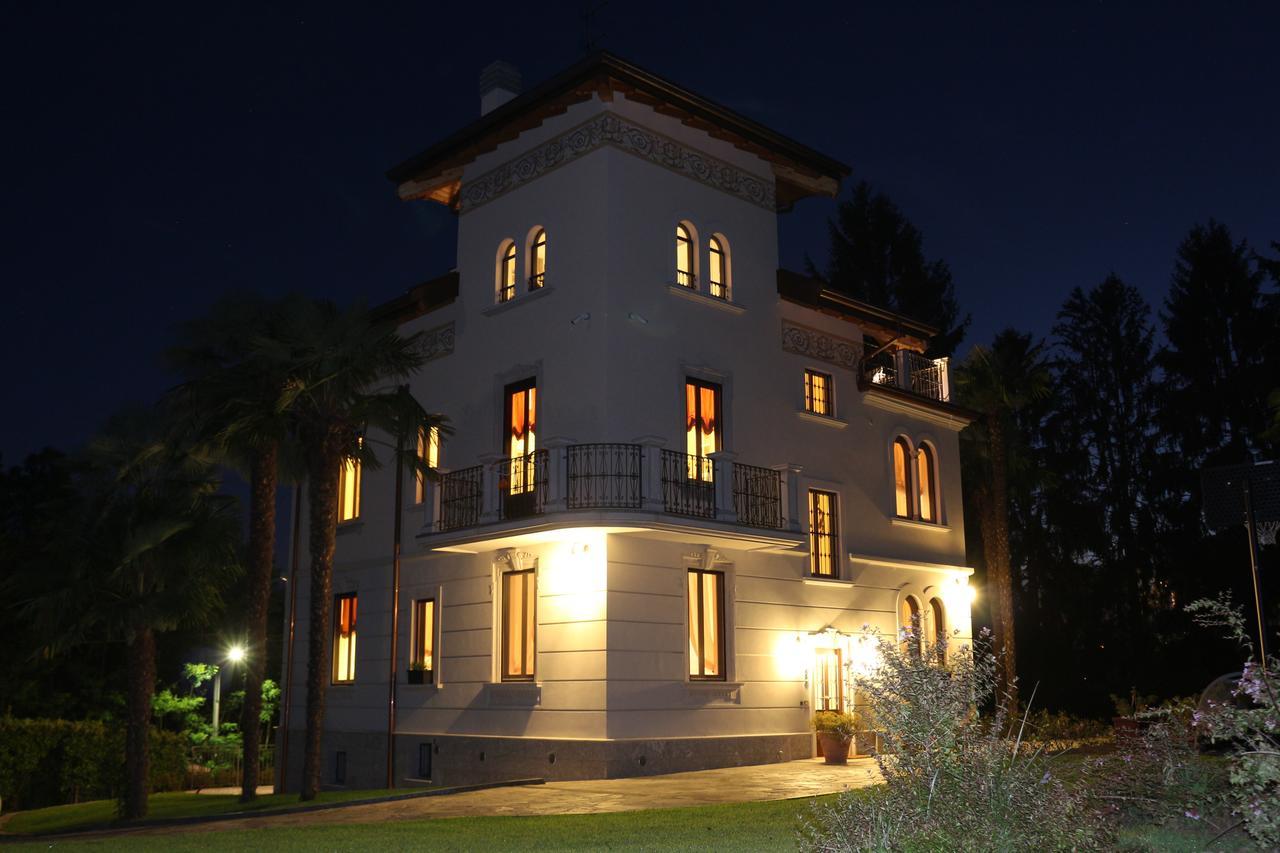Villa Chiara B&B Biandronno 外观 照片