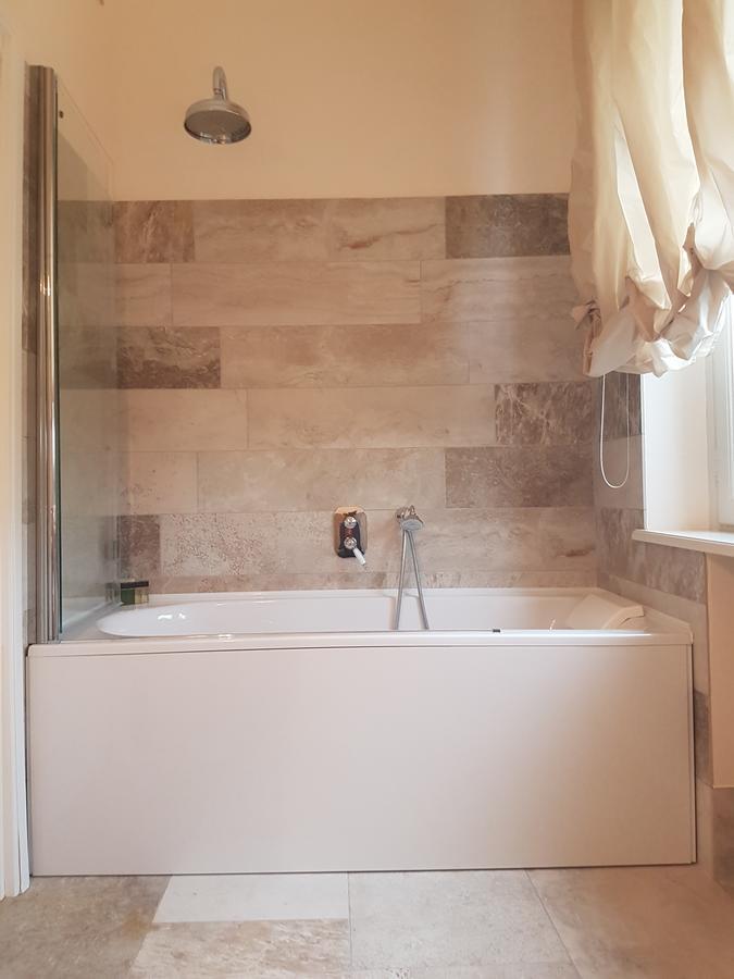 Villa Chiara B&B Biandronno 外观 照片