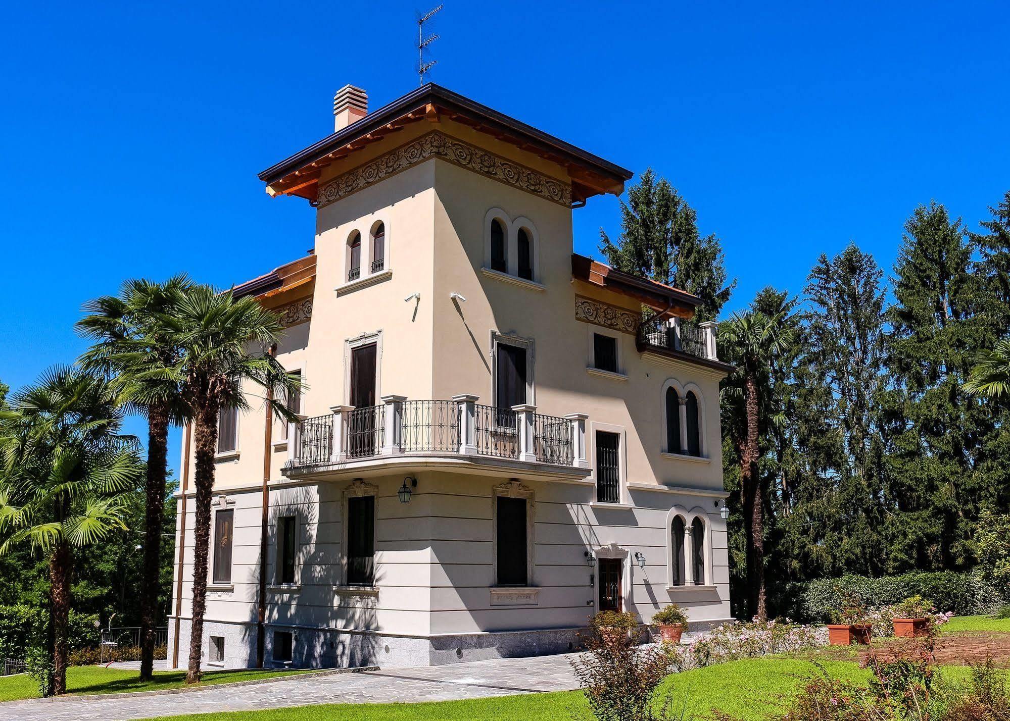 Villa Chiara B&B Biandronno 外观 照片