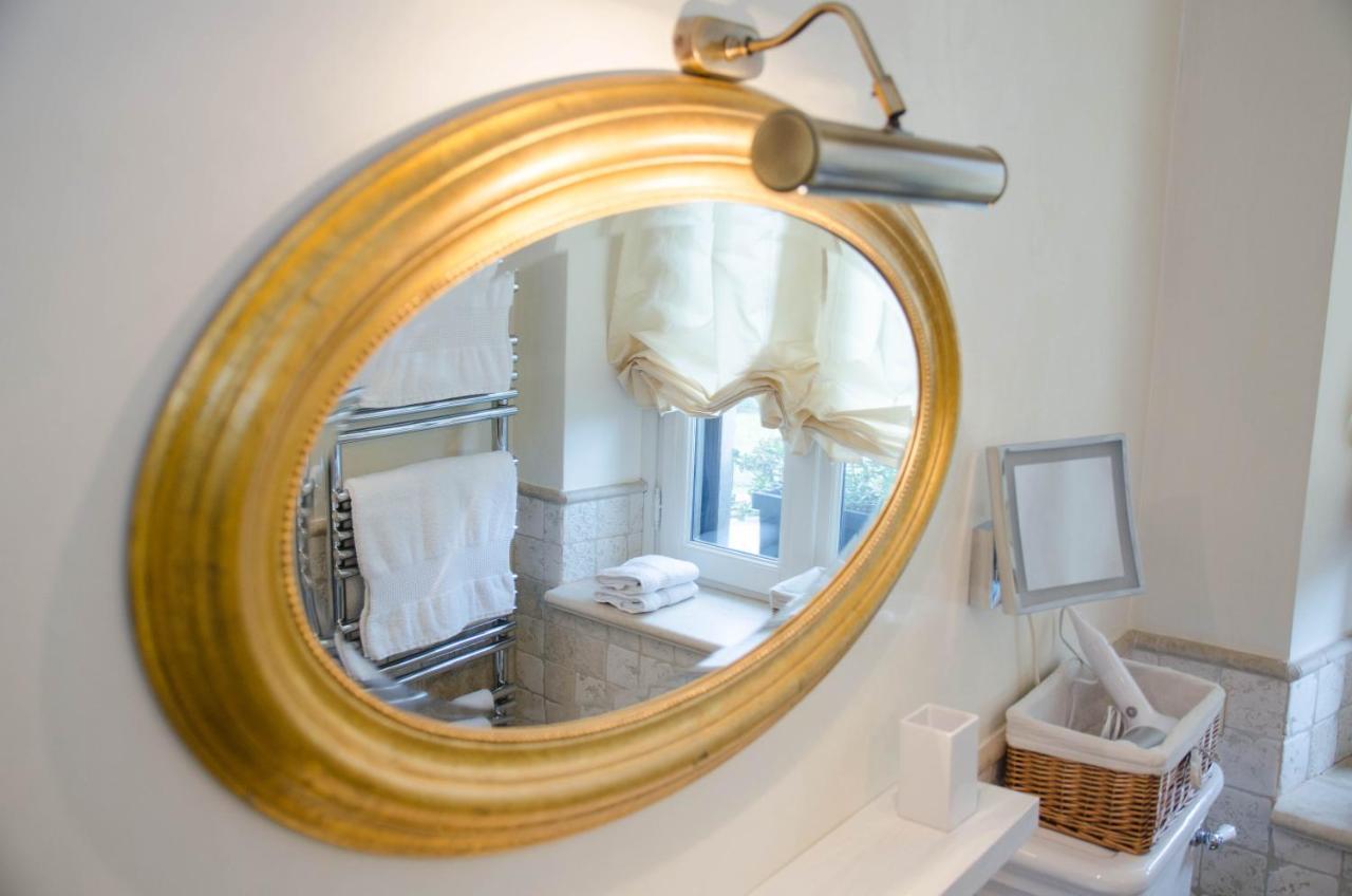 Villa Chiara B&B Biandronno 外观 照片