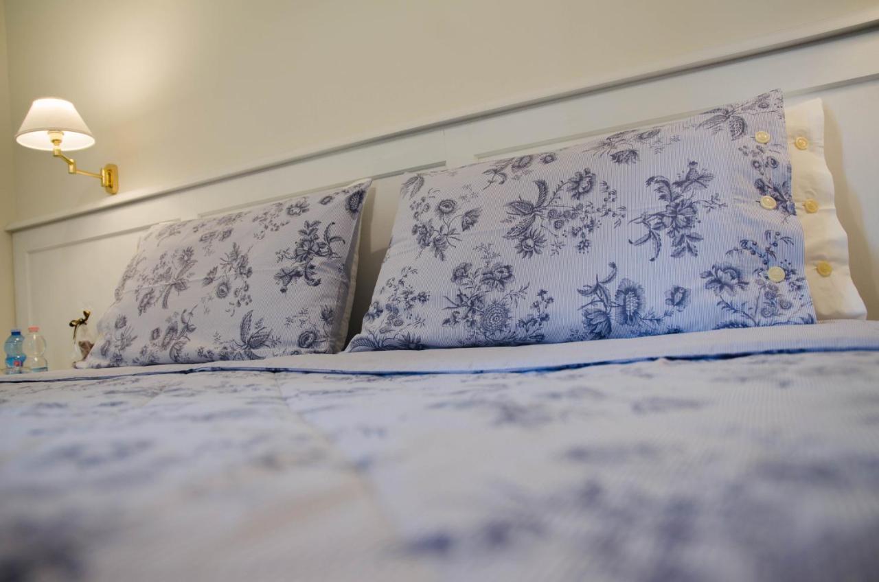 Villa Chiara B&B Biandronno 外观 照片